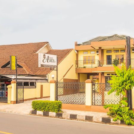Spot On 2395 Hotel Aden 2 Syariah Tasikmalaya Ngoại thất bức ảnh