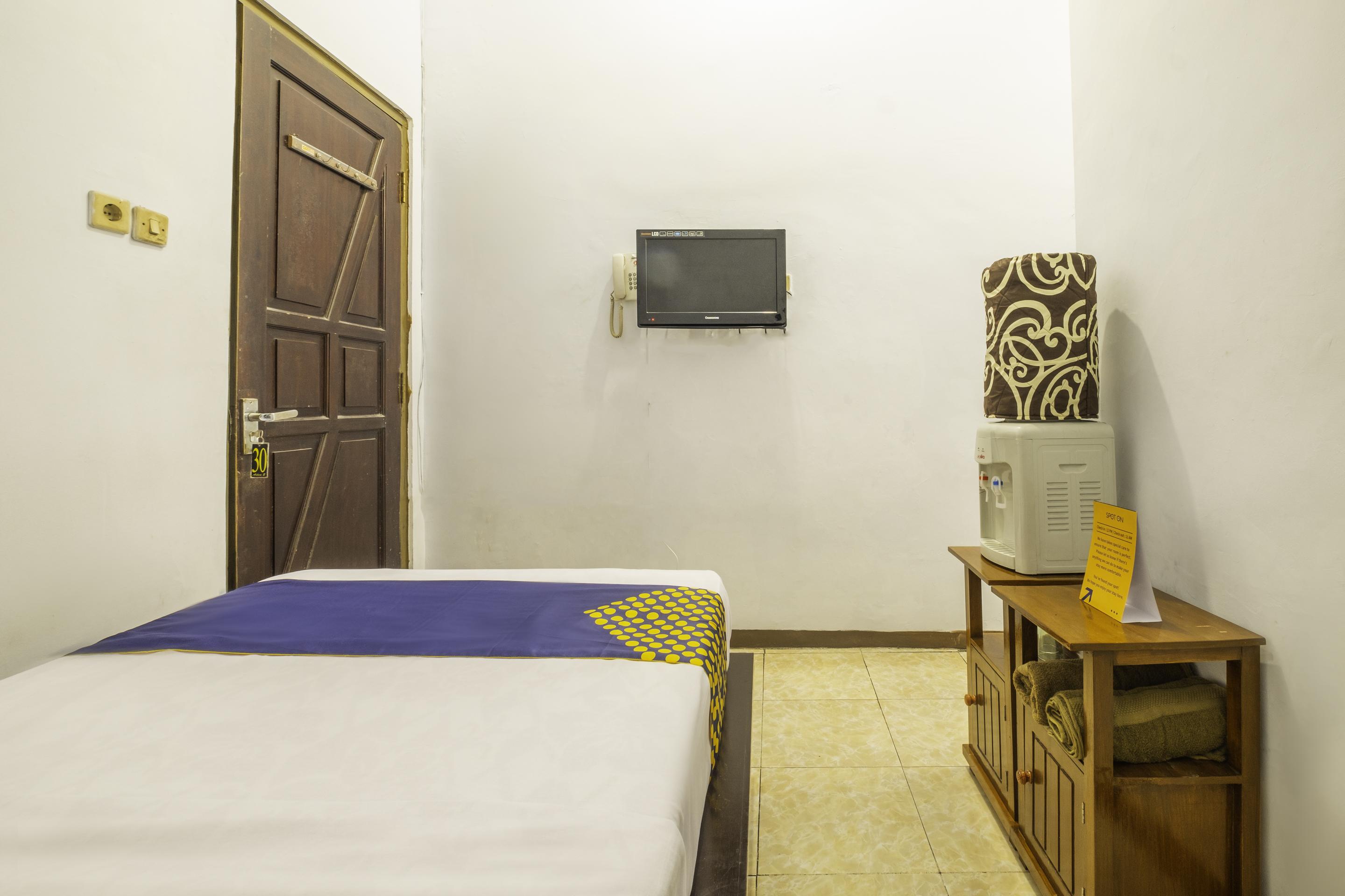 Spot On 2395 Hotel Aden 2 Syariah Tasikmalaya Ngoại thất bức ảnh