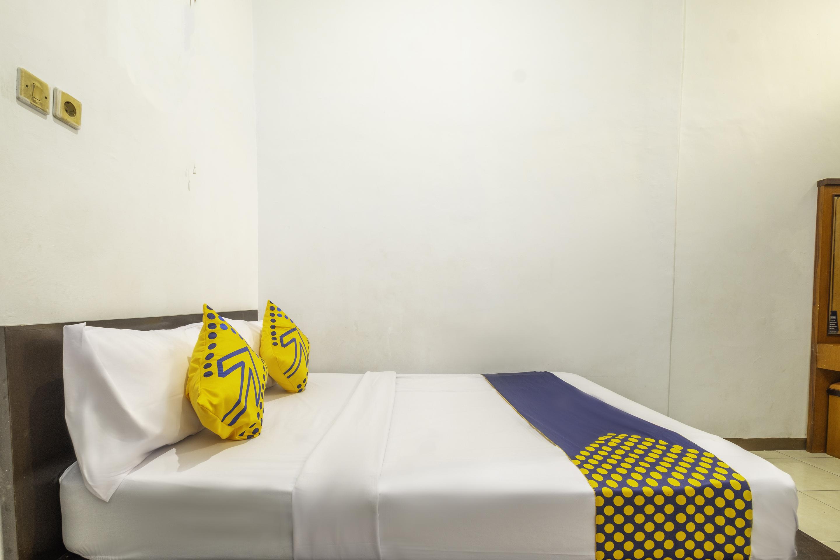 Spot On 2395 Hotel Aden 2 Syariah Tasikmalaya Ngoại thất bức ảnh