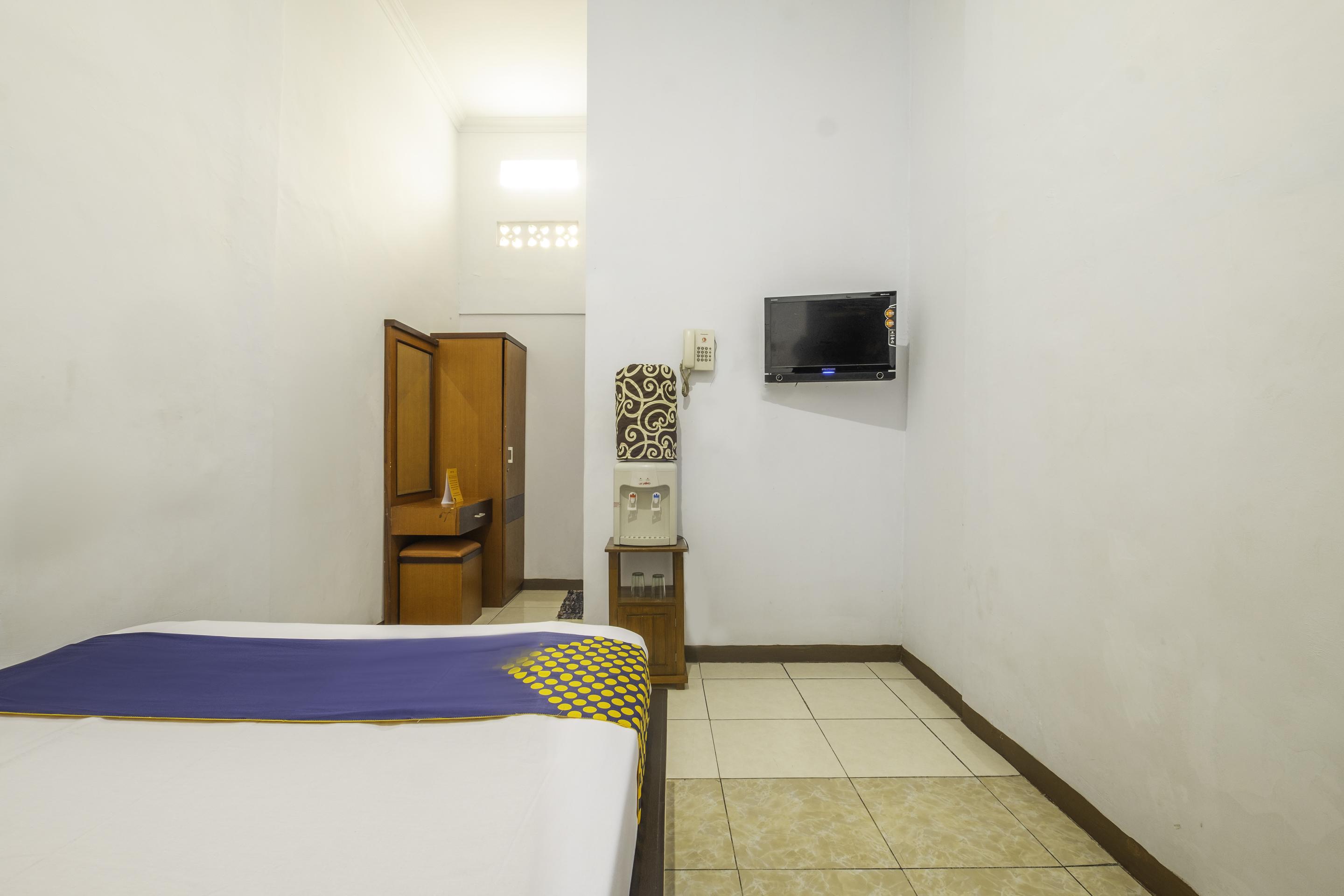 Spot On 2395 Hotel Aden 2 Syariah Tasikmalaya Ngoại thất bức ảnh