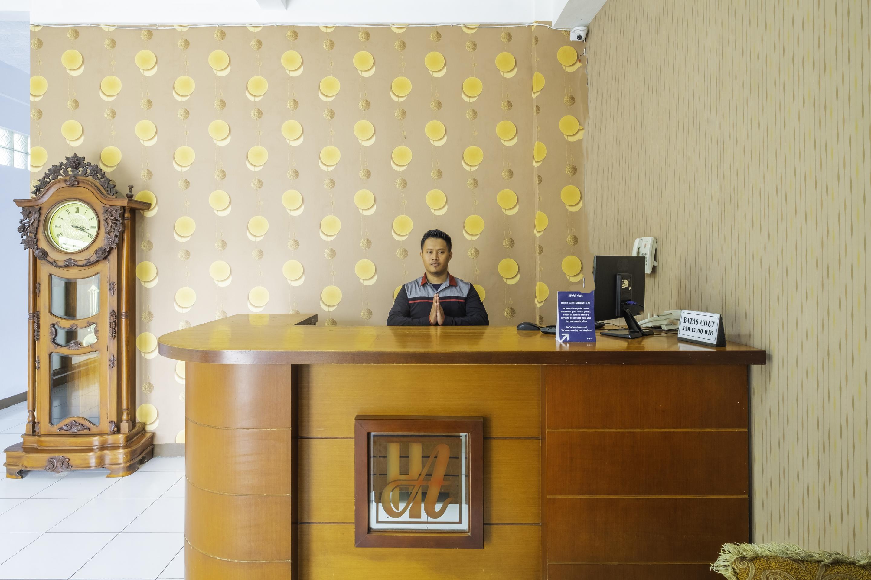 Spot On 2395 Hotel Aden 2 Syariah Tasikmalaya Ngoại thất bức ảnh