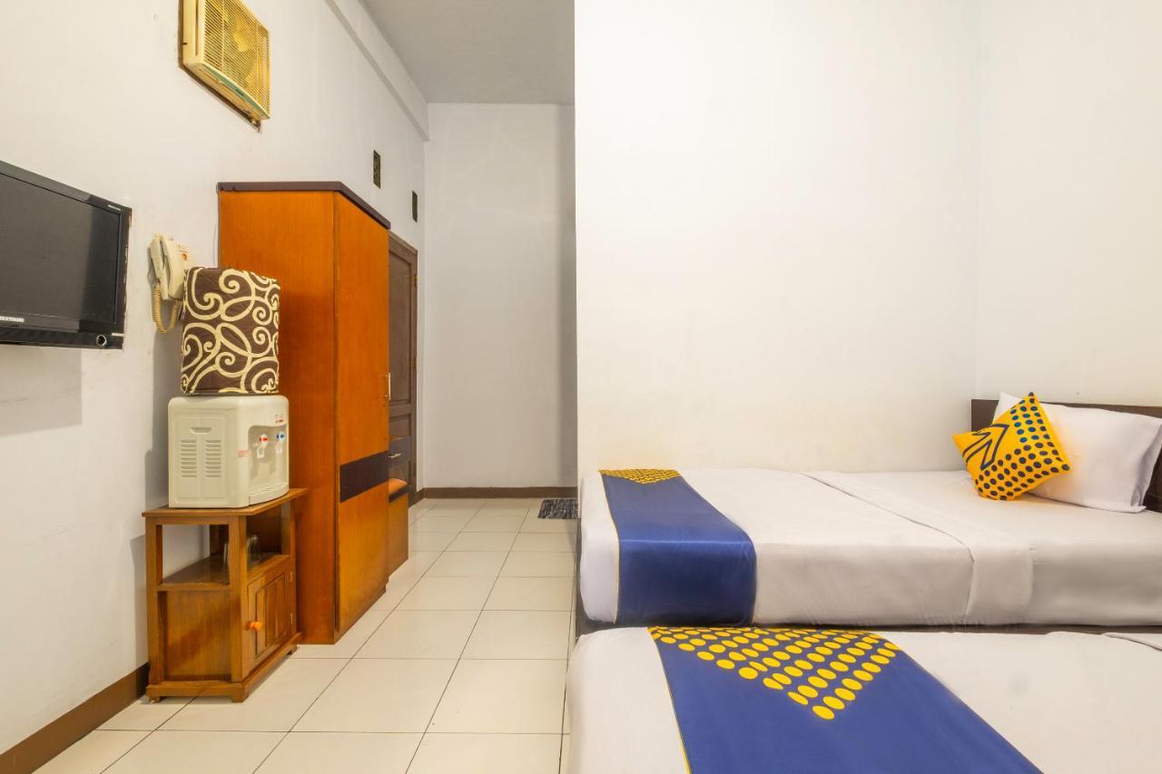 Spot On 2395 Hotel Aden 2 Syariah Tasikmalaya Ngoại thất bức ảnh