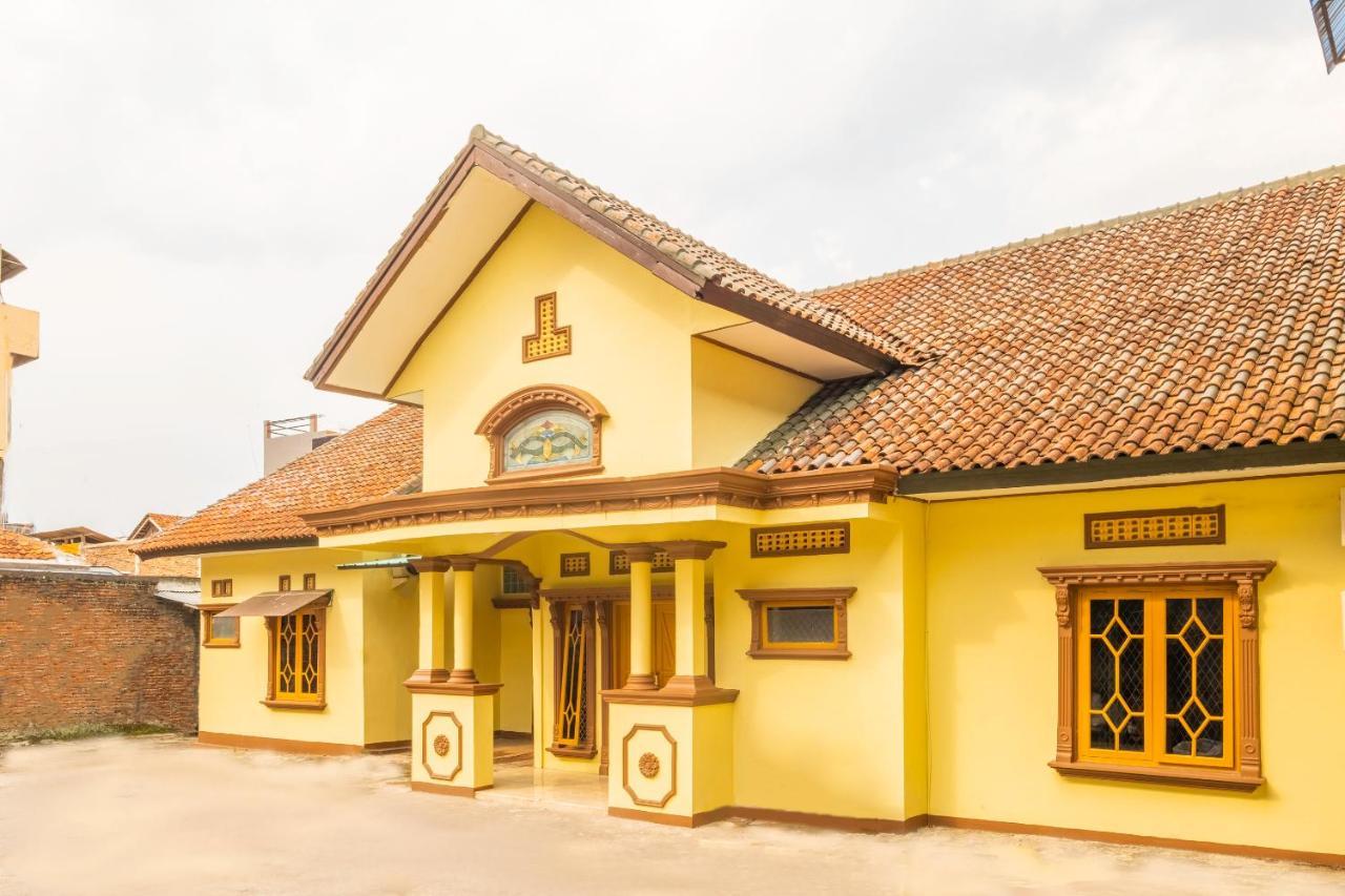 Spot On 2395 Hotel Aden 2 Syariah Tasikmalaya Ngoại thất bức ảnh
